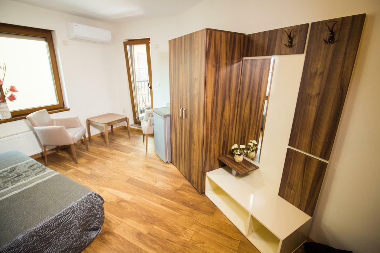 צ'רנומורץ Breeze Guest House מראה חיצוני תמונה